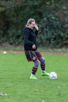 Bild 21 - C-Juniorinnen Halstenbek-Rellingen - St.Pauli : Ergebnis: 0:5